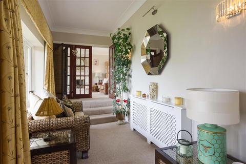 undefined, Hillcrest, Wetherby LS22