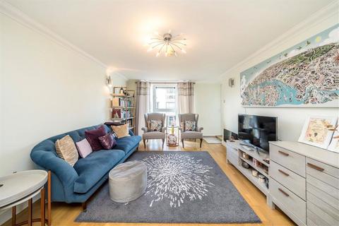 2 bedroom flat to rent, Glaisher Street, London SE8
