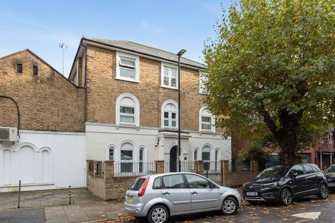 undefined, Woodland Road, New Southgate, Southgate, N11