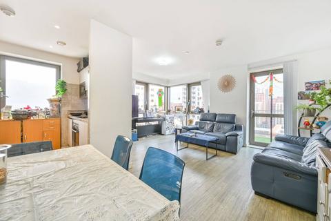 3 bedroom flat for sale, Olympic Way, Wembley Park, Wembley, HA9