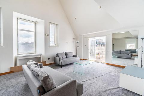 2 bedroom apartment to rent, Grainger Street, City Centre, NE1