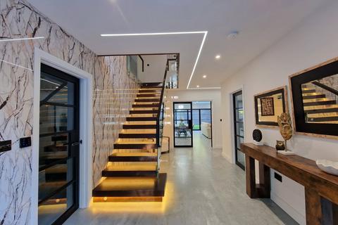 5 bedroom detached house for sale, Wellington Avenue, Virginia Water, Surrey, GU25