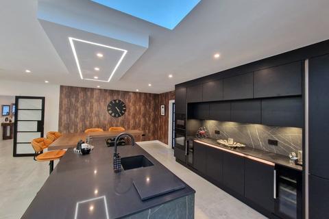 5 bedroom detached house for sale, Wellington Avenue, Virginia Water, Surrey, GU25
