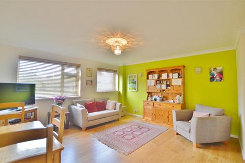 2 bedroom maisonette for sale, Crofthill Road, Slough