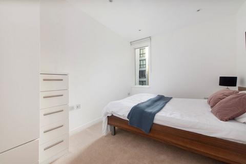 2 bedroom flat to rent, Yeo Street, London E3