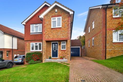 4 bedroom detached house for sale, Silverspot Close, Rainham, Gillingham, ME8