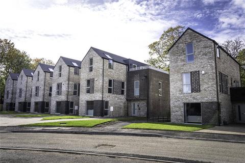 East Moor Lane, Leeds LS16