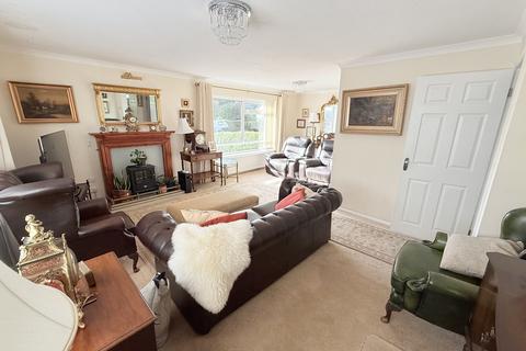 3 bedroom detached bungalow for sale, Livermead, Torquay