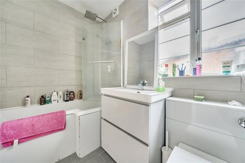 3 bedroom flat for sale, Kirkdale Corner, Westwood Hill, London, SE26