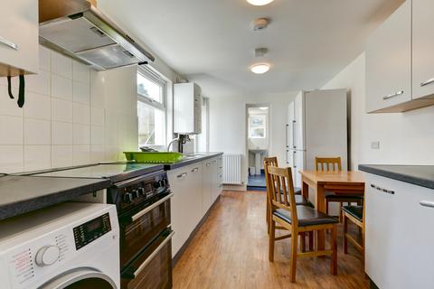 6 bedroom house to rent, Hollingbury Road, Brighton BN1