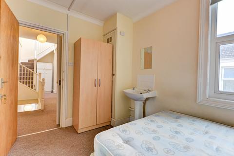 6 bedroom house to rent, 28A Crescent Road, Brighton BN2