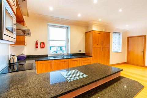 2 bedroom apartment to rent, Grainger Street, City Centre, NE1