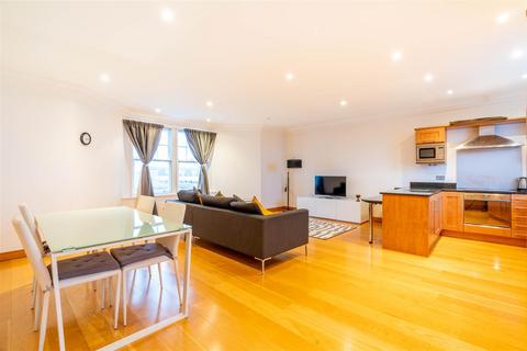 2 bedroom apartment to rent, Grainger Street, City Centre, NE1