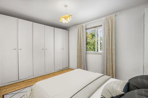 1 bedroom apartment for sale, Silver Birch Close, London N11