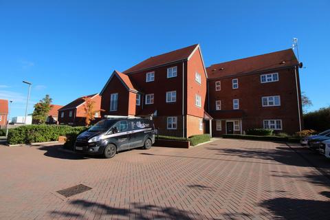 2 bedroom flat for sale, Camelia Close, Tadworth KT20