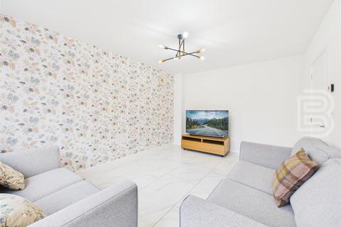 undefined, Spear Thistle Close, Rugby CV21