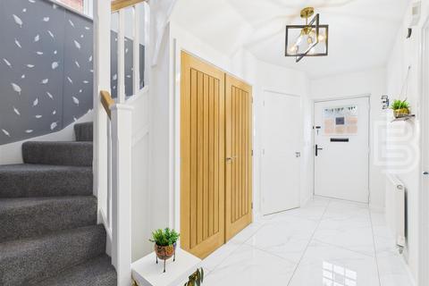 4 bedroom detached house for sale, Spear Thistle Close, Rugby CV21