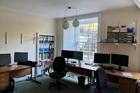 Office to rent, 43 Moray Pl Edinburgh EH3 6BT