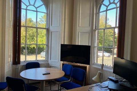 Office to rent, 43 Moray Pl Edinburgh EH3 6BT