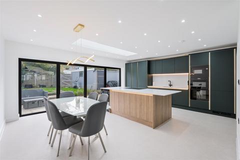 3 bedroom detached house for sale, Ferndale Road, Banstead