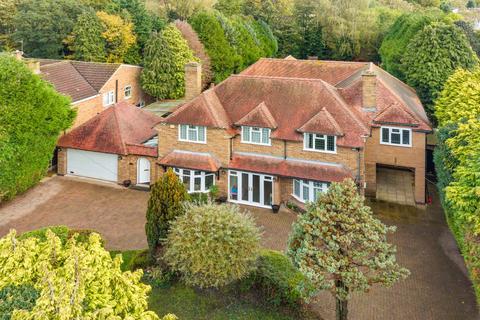 4 bedroom detached house for sale, Oadby, Leicestershire LE2