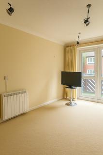 1 bedroom flat to rent, London SE21