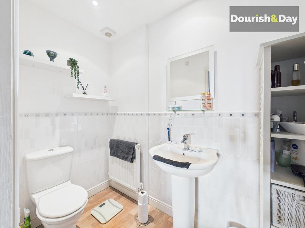 Bedroom 2 En-Suite