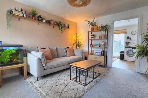 3 bedroom terraced house for sale, Howard's Way, Bradwell