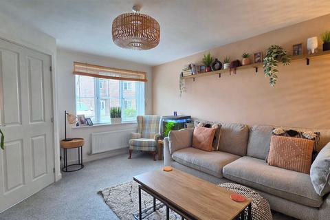 3 bedroom terraced house for sale, Howard's Way, Bradwell