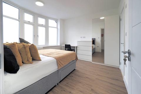 The Meadow Way, Harrow HA3