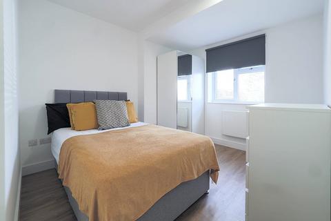 1 bedroom in a house share to rent, The Meadow Way, Harrow HA3