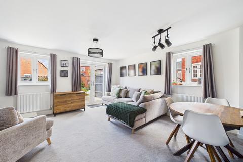 59 Catterick Way, Towcester, NN12 6NX