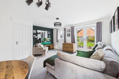 59 Catterick Way, Towcester, NN12 6NX