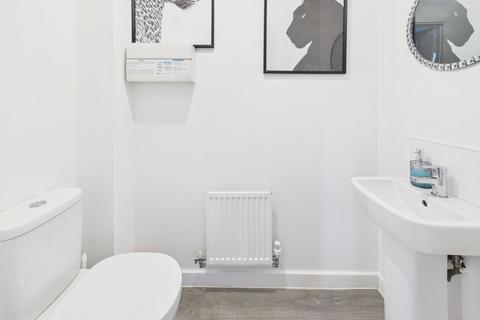 59 Catterick Way, Towcester, NN12 6NX