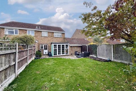 3 bedroom semi-detached house for sale, Bonningtons, Brentwood