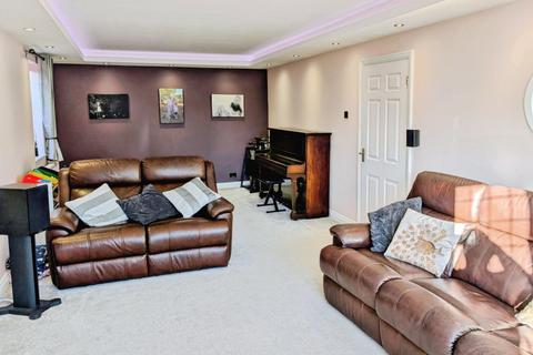 4 bedroom detached house for sale, Inmans Road, Hull, HU12 8HU