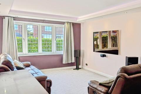 4 bedroom detached house for sale, Inmans Road, Hull, HU12 8HU