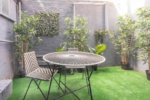 undefined, Gunter Grove, London SW10