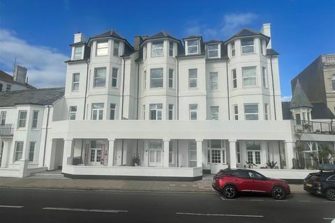 Marine Parade, Worthing BN11