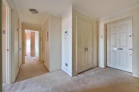 undefined, Oakleigh Park North, Oakleigh Park