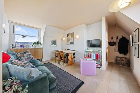 1 bedroom apartment for sale, Homerton High Street, Hackney E9