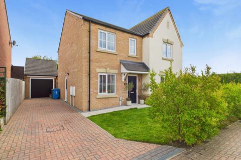 4 bedroom detached house for sale, Salmon Close, Cottingham, East Riding Of Yorkshire, HU16 5LZ