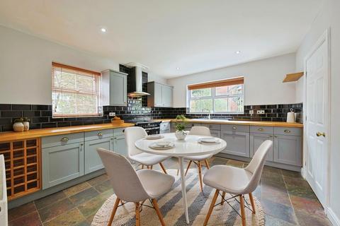 undefined, Nightingale Close, Barton-Upon-Humber, Lincolnshire, DN18 6GA