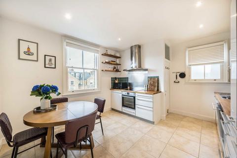 2 bedroom flat for sale, Swaby Road, London SW18