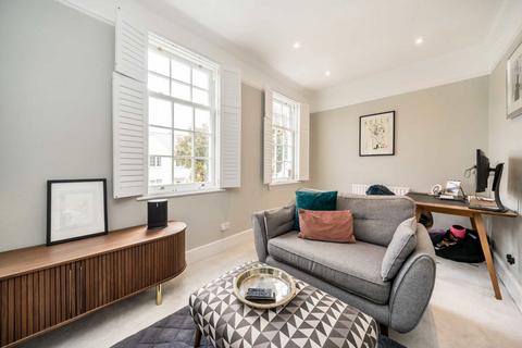 2 bedroom flat for sale, Swaby Road, London SW18
