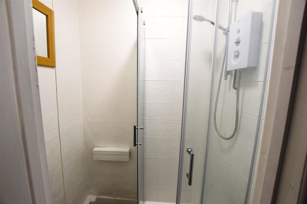 En-Suite Shower