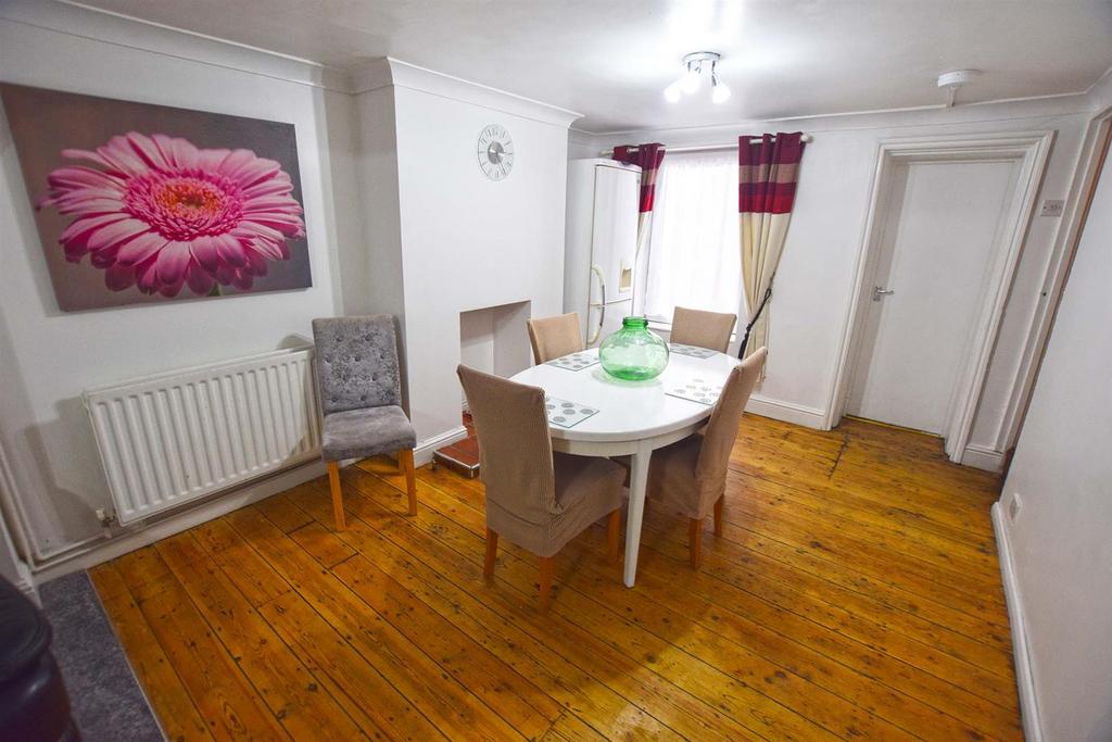 Lounge/Diner