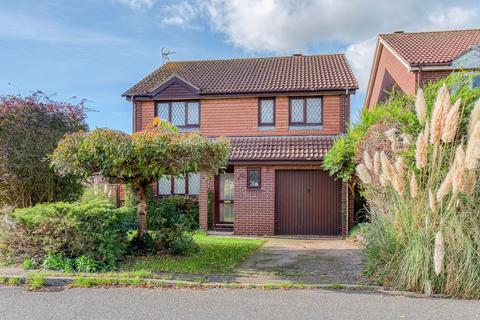 4 bedroom detached house for sale, Burton Close, Diss IP22