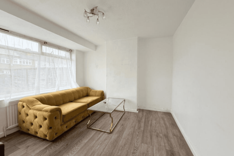 3 bedroom terraced house to rent, Coran Close, London, N9