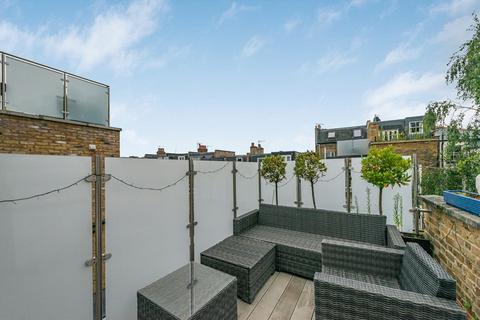 2 bedroom flat for sale, Davisville Road, London W12